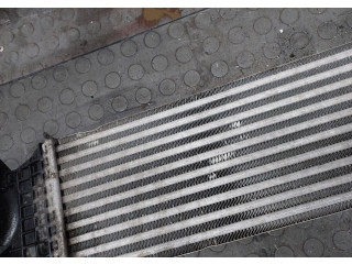 Интеркулер  Ford Kuga 2016-2019       