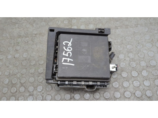 Блок предохранителей Cadillac XT5 2016-2019