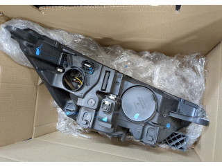 Фара передняя  Citroen DS4 2010-2018 левая 