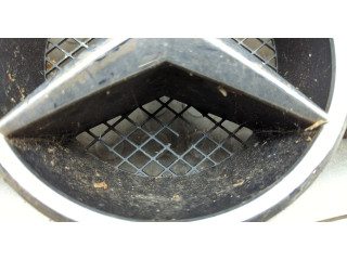 Решетка радиатора  Mercedes C W204 2006-2015          A20488000239744