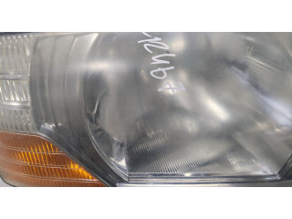 Фара передняя Mitsubishi Pajero / Montero 2000-2006 правая