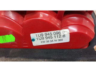 Задний фонарь     1U9945112B     