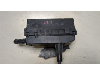 Блок предохранителей Nissan Armada 2003-2007 5.6