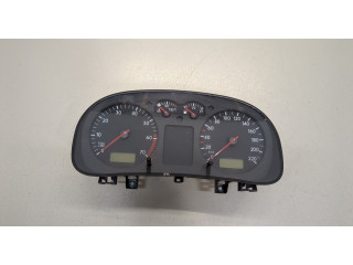 Панель приборов Volkswagen Golf 4 1997-2005