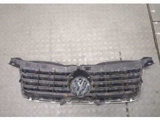 Решетка радиатора  Volkswagen Passat 5 2000-2005          3B0853651L