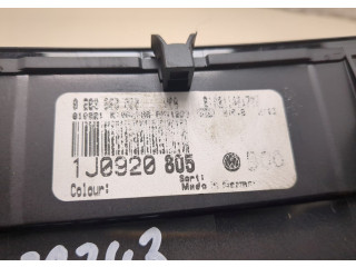 Панель приборов  Volkswagen Golf 4 1997-2005       1J0920805X     