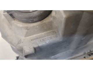 Фара передняя Mercedes C W203 2000-2008 правая