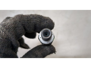 Форсунка топливная Mitsubishi Montero Sport / Pajero Sport 1996-2008