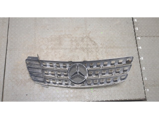 Решетка радиатора  Mercedes ML W164 2005-2011          
