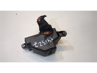 Блок предохранителей  Volkswagen Passat 7 2010-2015 Европа         