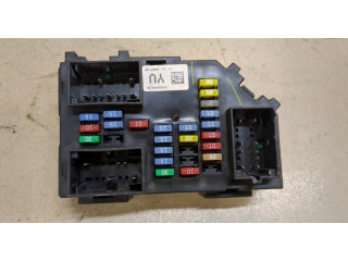 Блок предохранителей Chevrolet Tahoe 2006-2014 15925044