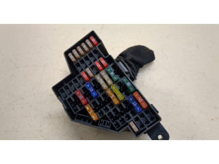 Блок предохранителей Skoda Octavia (A5) 2004-2013