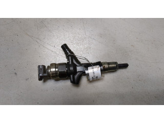 Форсунка топливная  Subaru Forester (S12) 2008-2012    16613AA020     