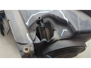 Фара передняя  Volkswagen Caddy 2004-2015 правая 