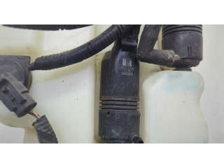 Бачок омывателя  Cadillac SRX 2003-2009 88958248   