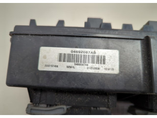 Блок предохранителей Jeep Grand Cherokee 2004-2010 04692017AK
