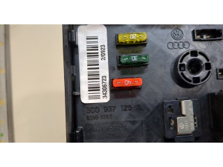 Блок предохранителей  Volkswagen Passat 7 2010-2015 Европа         