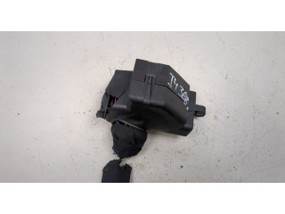 Блок предохранителей  Volkswagen Passat 7 2010-2015 Европа         