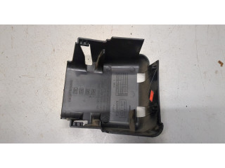 Крышка блока предохранителей  Chevrolet Tahoe 2006-2014          5.3