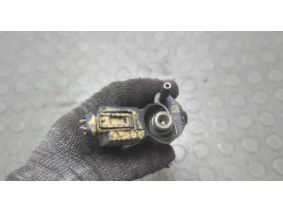 Форсунка топливная  Mercedes E W211 2002-2009    A6420700587, A6420701387     