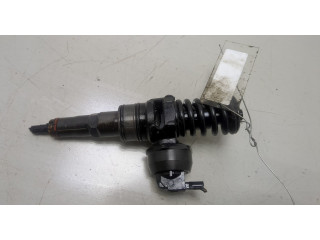 Форсунка топливная Volkswagen Golf Plus 038130073AG