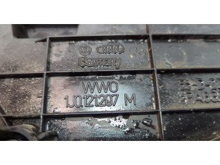 Вентилятор радиатора  Volkswagen Golf 4 1997-2005           