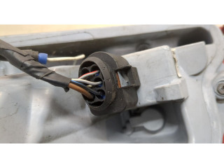 Задний фонарь 8J0945095B