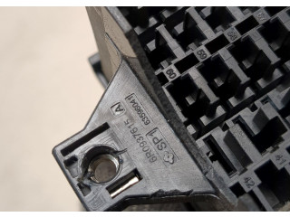 Блок предохранителей Volkswagen Golf Plus