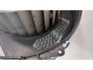 Моторчик печки Audi A6 (C6) 2004-2011 4F0820020A 4F0820020A