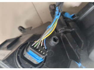 Фара передняя  Cadillac XT4 правая 