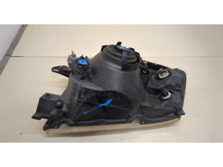 Фара передняя  Mitsubishi Pajero / Montero 2000-2006 правая 