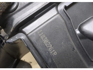 Клапанная крышка двигателя ДВС Renault Trafic 2014-2021 1.6