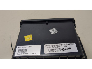 Дисплей бортового компьютера Chevrolet Captiva 2006-2011 8610130