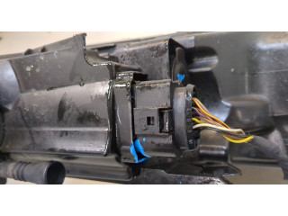 Фара передняя  Audi A1 (8X) 2010-2014 правая 