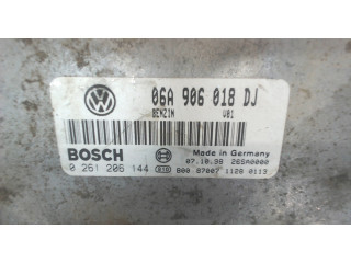 Блок управления двигателем  Skoda Octavia Tour 1996-2000     