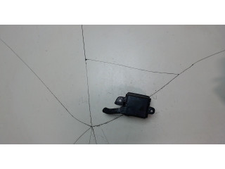 Блок реле  Toyota Sequoia 2008-      826640C010, 826690C020    5.7