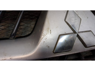 Решетка радиатора  Mitsubishi Pajero / Montero 2000-2006            3.2 