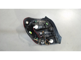 Задний фонарь B001031280 Peugeot 108