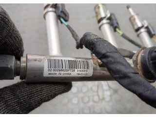 Форсунка топливная Volvo XC40 32208203, 31405315