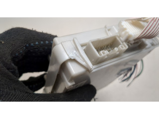 Блок предохранителей Lexus GS 2005-2012 8267030250