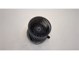 Моторчик печки  Dacia Logan 2012-2016 272102798R    272102798R   