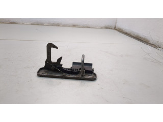 Замок капота  Volkswagen Tiguan 2007-2011     