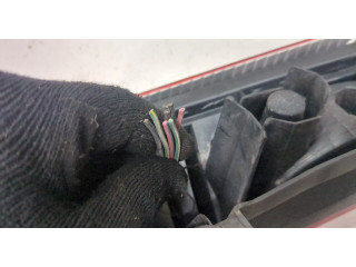 Задний фонарь Nissan X-Trail (T30) 2001-2006