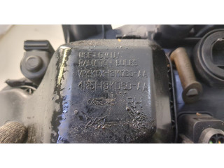 Фара передняя  Ford Focus 2 2005-2008 правая 