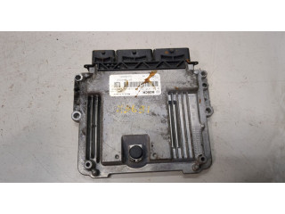 Блок управления двигателем  Renault Trafic 2014-2021     