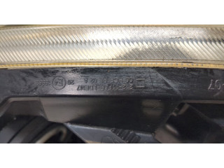 Фара передняя  Toyota Prius 2009-2015 левая 