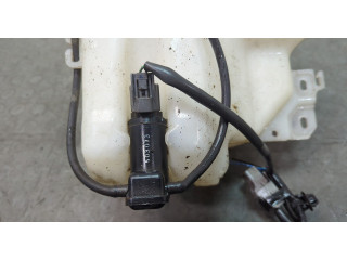 Бачок омывателя Mitsubishi Grandis MN182394