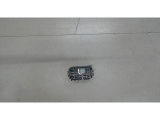 Блок реле  Chevrolet Tahoe 1999-2006      1577099501    5.3