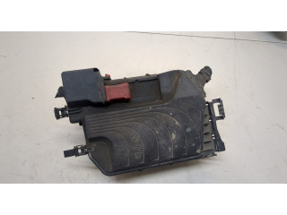 Блок предохранителей  Mercedes A W176 2012-2018      A2465400182   