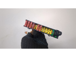 Блок предохранителей  Peugeot 406 1999-2004      9627791880   